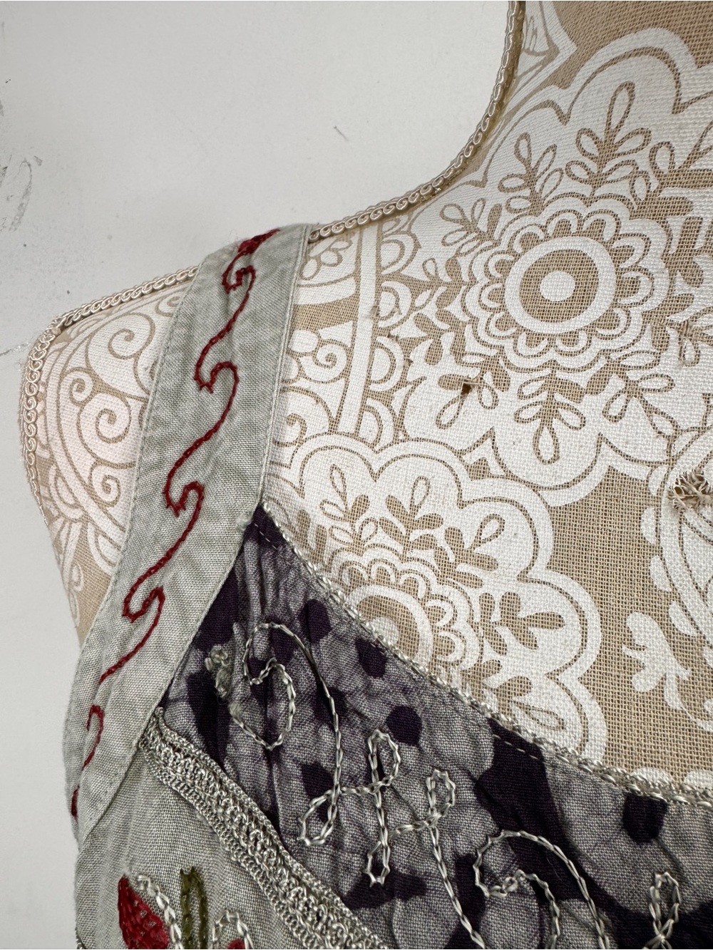 Embroidered Tank Top Size S/M Tie Back Hippie Festival Fairycore Grunge Earthy - Picture 6 of 6
